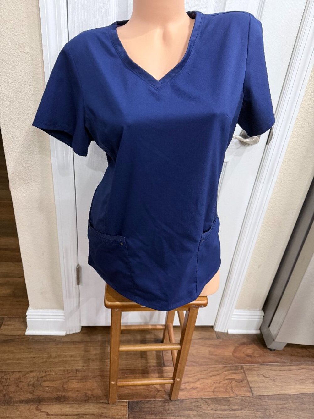 Healing Hands Purple Label Yoga Juliet Scrub Top L Navy 2245 Stretch